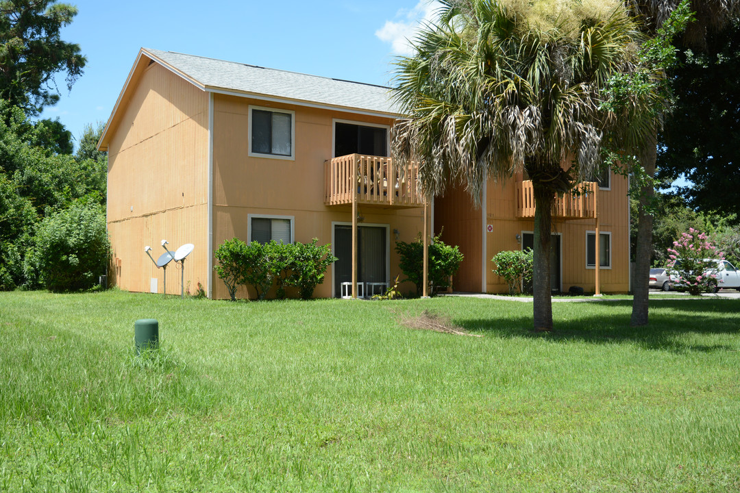 Tree Ridge Lane Apartments in Palm Bay, FL - Building Photo