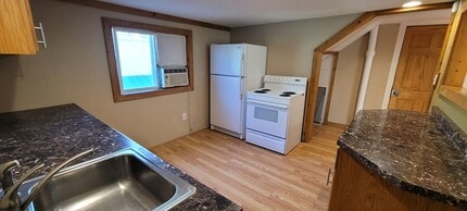 301 15th St NW in Bemidji, MN - Building Photo - Building Photo