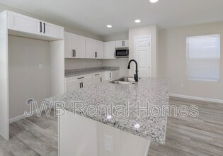 8205 Galveston Ave in Jacksonville, FL - Building Photo - Building Photo