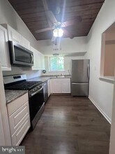 11360 Cherry Hill Rd in Beltsville, MD - Building Photo - Building Photo