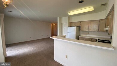 306 Gatehouse Ln in Odenton, MD - Building Photo - Building Photo