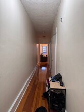 132 1/2 Oxford St, Unit 12 in Cambridge, MA - Building Photo - Building Photo