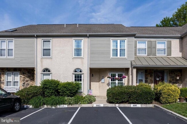 property at 801 Winchester Ct