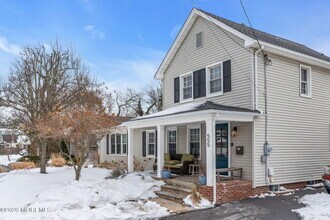 555 Ocean Rd in Spring Lake, NJ - Building Photo - Building Photo