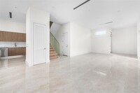 1346 SW 22nd Terrace in Miami, FL - Building Photo - Building Photo