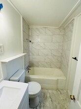 675 E North 16th St in Abilene, TX - Foto de edificio - Building Photo