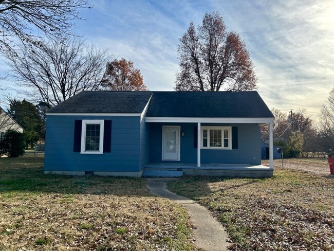 311 Helen St in Sikeston, MO - Building Photo - Building Photo