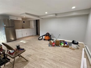 220 Furrows Rd in Holbrook, NY - Building Photo - Building Photo