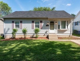 2115 Joanna Ave in Zion, IL - Building Photo