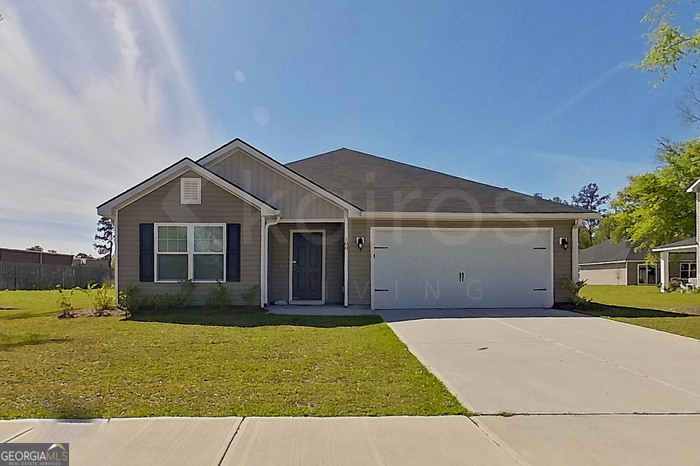 100 Ebenezer Blf Wy in Springfield, GA - Building Photo