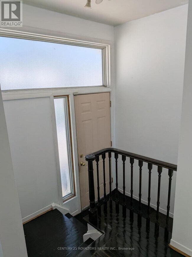 50 Marbury Crescent in Toronto, ON - Building Photo - Building Photo