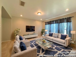 2830 Zurich in San Antonio, TX - Building Photo - Building Photo