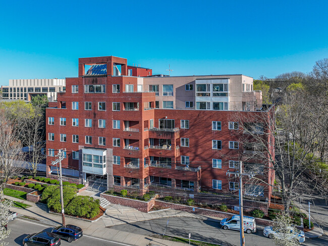 Waterbridge Condominium in Watertown, MA - Foto de edificio - Building Photo