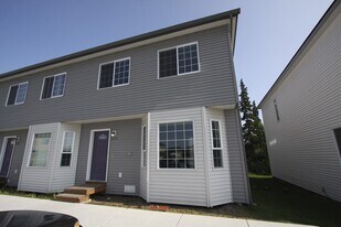 6557 Kara Sue Loop in Anchorage, AK - Building Photo