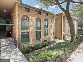 521 N Armistead St in Alexandria, VA - Building Photo