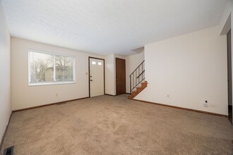 3389 Beachworth Dr in Columbus, OH - Foto de edificio - Building Photo