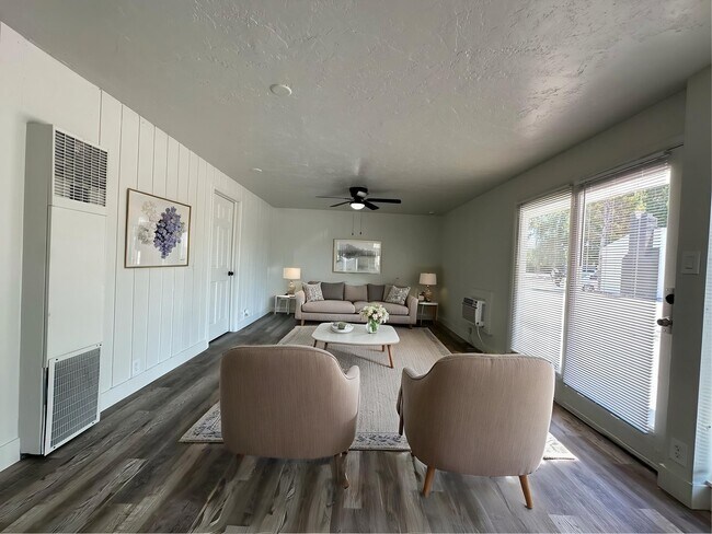 property at 951 N Redwood Rd