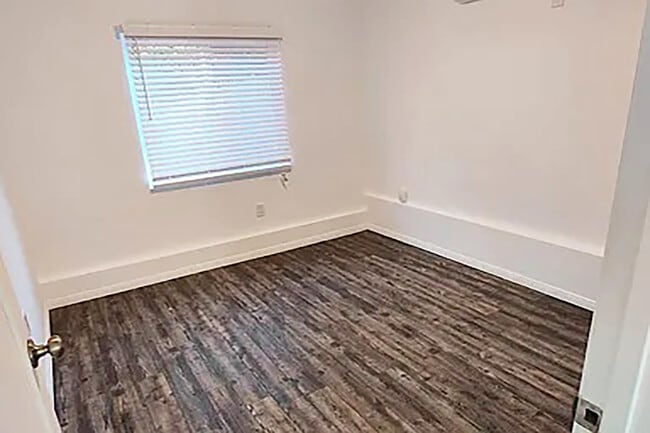 6720 Van Noord Ave in North Hollywood, CA - Foto de edificio - Building Photo