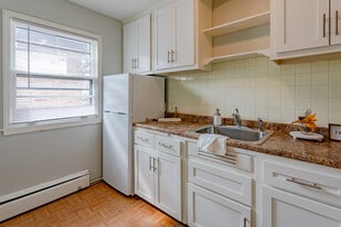 The Point Apartments in Robbinsdale, MN - Building Photo