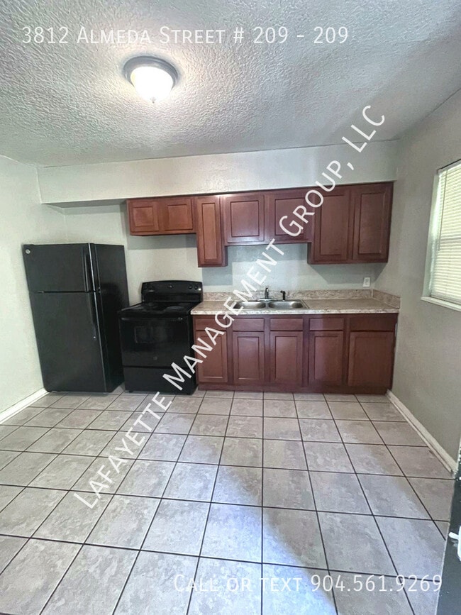 property at 3812 Almeda St