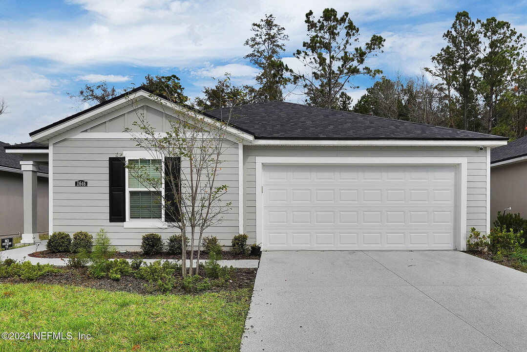 11646 Dunns Crossing Dr in Jacksonville, FL - Building Photo