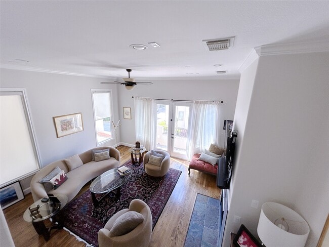 property at 939 Queen Annes Rd