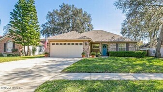 1585 Crabapple Cove Ct N in Jacksonville, FL - Building Photo