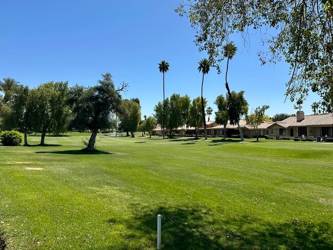 305 Durango in Palm Desert, CA - Building Photo - Building Photo