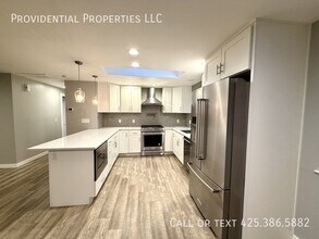 11120 127th Pl NE in Kirkland, WA - Building Photo - Building Photo