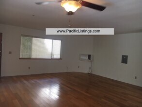 11476 Moorpark St in North Hollywood, CA - Foto de edificio - Building Photo