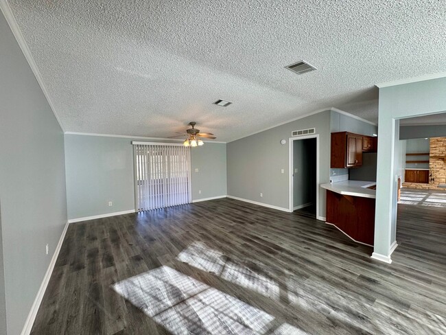 130 Oak St in Wewahitchka, FL - Building Photo - Building Photo