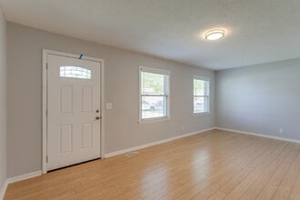 637 Lischey Ave in Nashville, TN - Building Photo - Building Photo