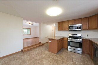 10605 39th Ave in Pleasant Prairie, WI - Building Photo - Building Photo