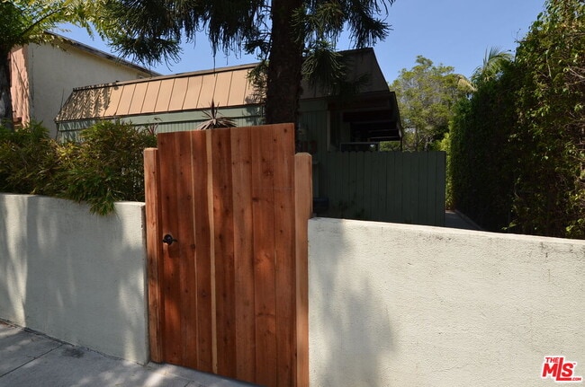 3113 5th St in Santa Monica, CA - Building Photo - Building Photo