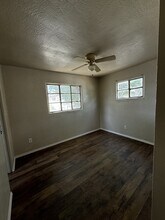 504 Headingly Ave NW in Albuquerque, NM - Building Photo - Building Photo