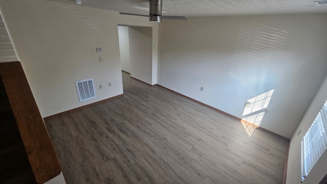 5233 Chesterfield Ave in Charleston, WV - Building Photo - Building Photo