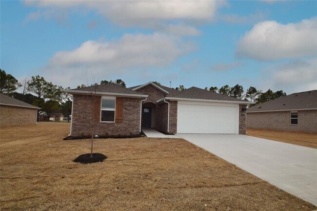 373 Florida Ave in Farmington, AR - Building Photo - Building Photo