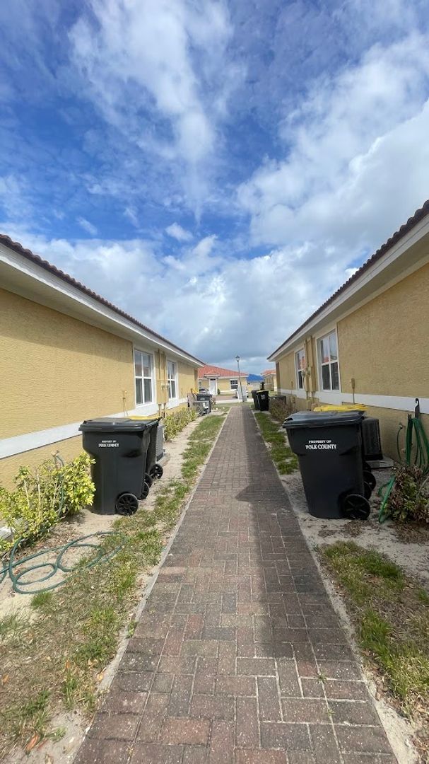 1601 Cumin Dr in Poinciana, FL - Building Photo - Building Photo