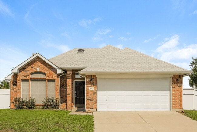 property at 5017 Eastcreek Dr