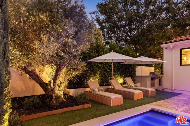 735 Orlando Ave in Los Angeles, CA - Building Photo - Building Photo