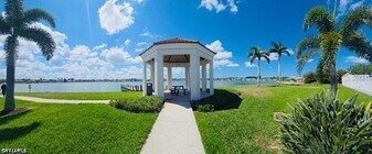 7725 Jewel Ln in Naples, FL - Building Photo