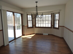 1720 W Bradford Dr, Unit Mequon Concord Place Cond in Mequon, WI - Building Photo - Building Photo