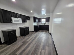 2708 Cobden St in Pittsburgh, PA - Building Photo - Building Photo