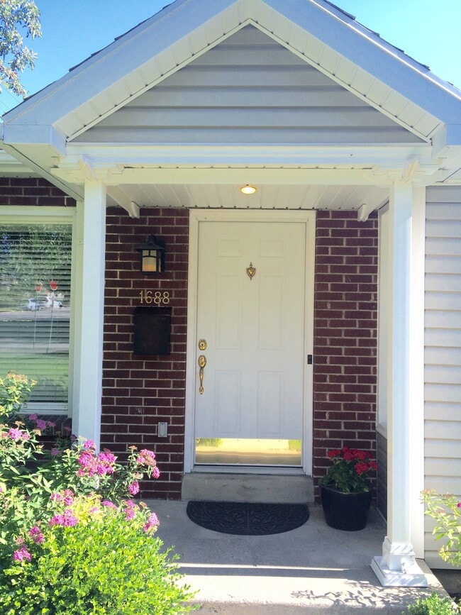 1688 Blaine Ave, Unit BSMT in Salt Lake City, UT - Foto de edificio - Building Photo