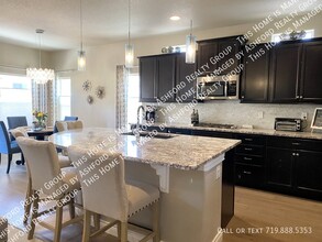 7215 Rim Bluff Ln in Colorado Springs, CO - Building Photo - Building Photo