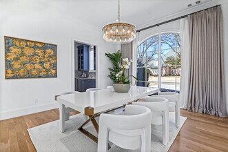 11021 Royalshire Dr in Dallas, TX - Building Photo - Building Photo