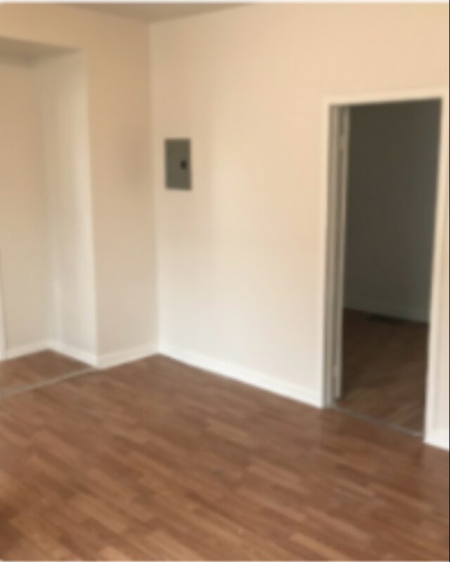 1 Newark Ave in Cleveland, OH - Foto de edificio - Building Photo