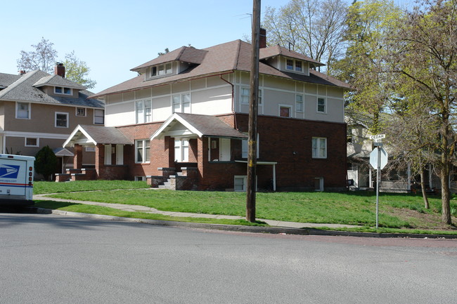 Cedar Street Apartments (602 - 618 S Cedar) in Spokane, WA - Building Photo - Building Photo