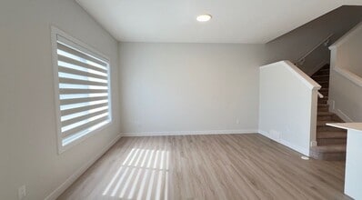 3118 Dixon Lndg SW in Edmonton, AB - Building Photo - Building Photo