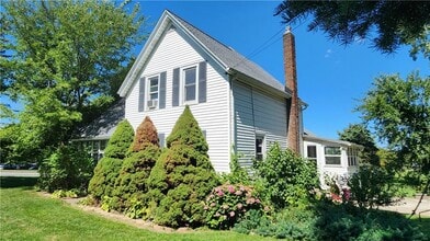 1128 Ridge Rd in Webster, NY - Foto de edificio - Building Photo
